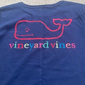 Long sleeved vineyard vines tee Size medium
